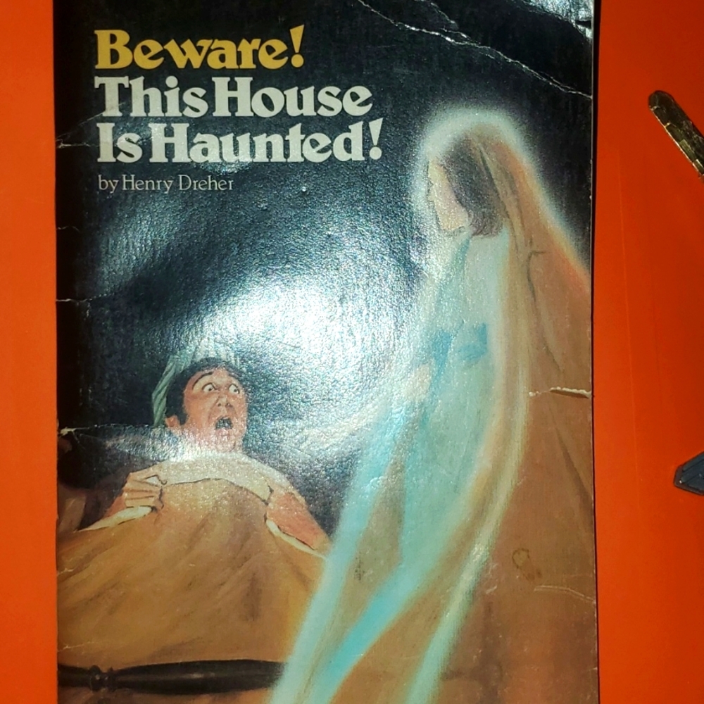 1982 Beware! This House is Haunted Paperback